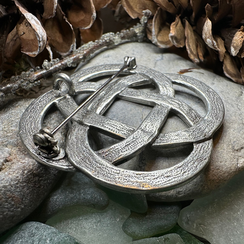 Load image into Gallery viewer, Celtic Dara Knot Brooch
