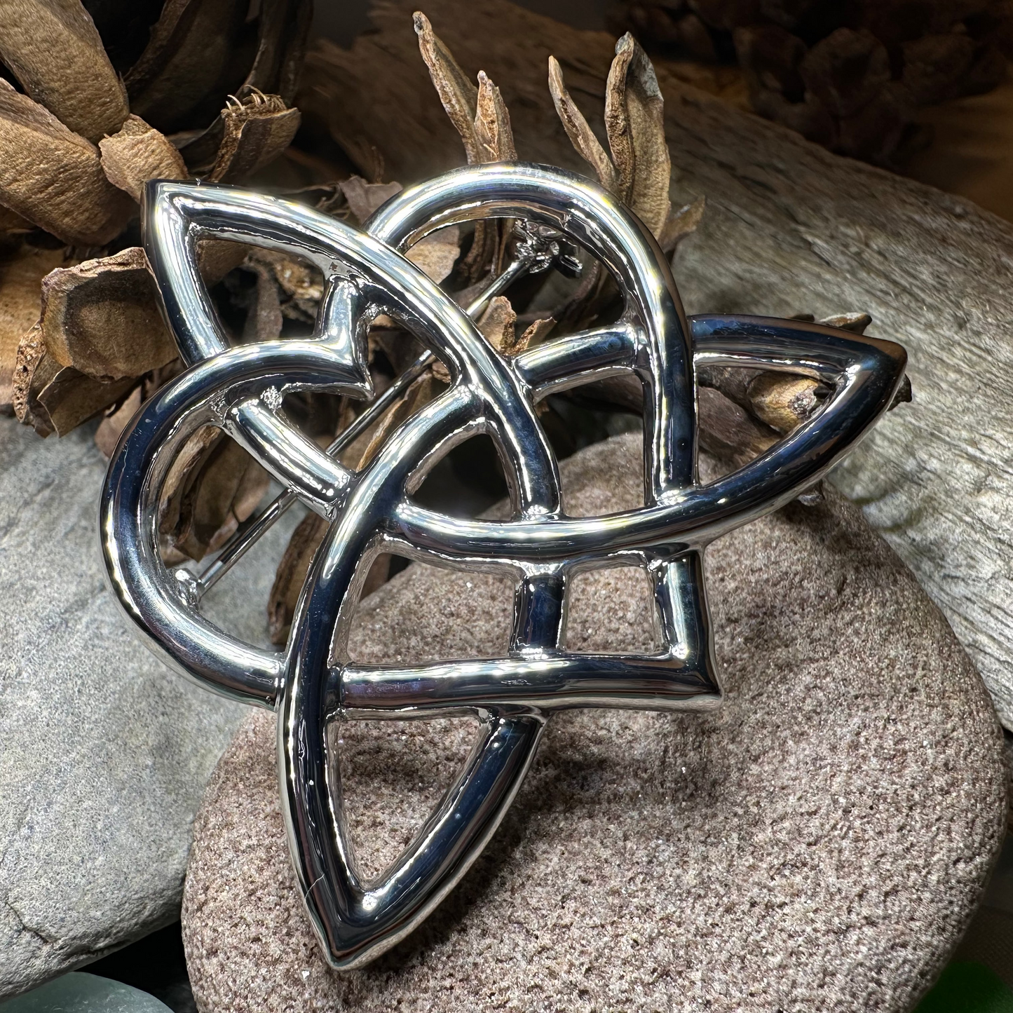 Celtic Love Knot Brooch in Pewter — view 3