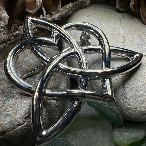 Load image into Gallery viewer, Celtic Love Knot Brooch
