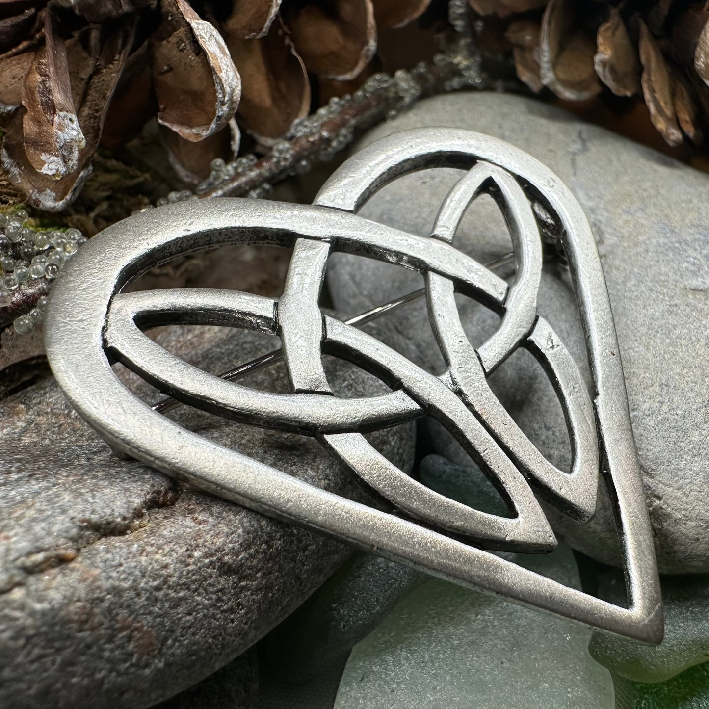 Everheart Celtic Heart Brooch in Pewter — view 9