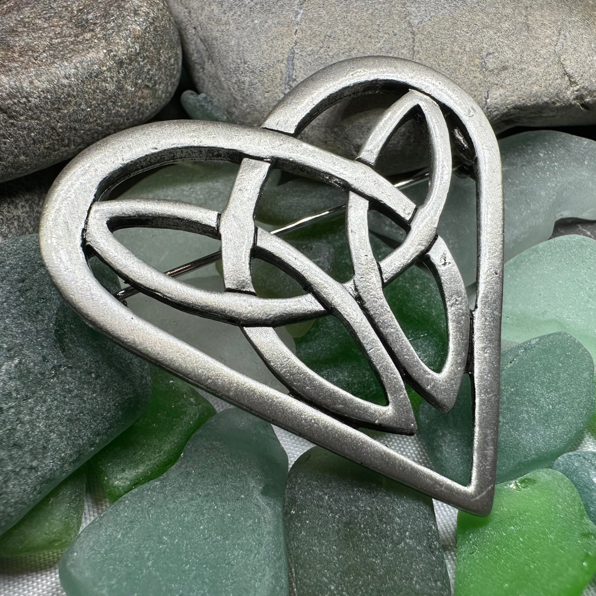 Everheart Celtic Heart Brooch in Pewter — view 6