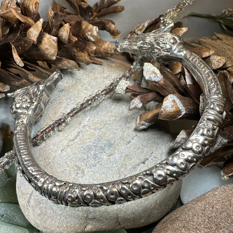 Load image into Gallery viewer, Celtic Wolf Torc Bracelet
