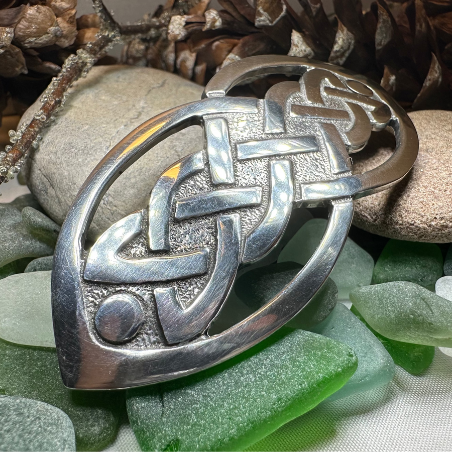 Amity Celtic Knot Hair Clip for Women