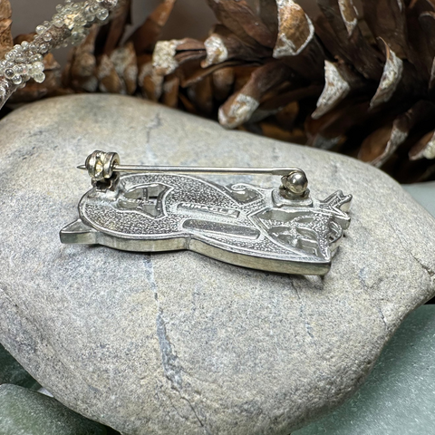Load image into Gallery viewer, Book of Kells Celtic Bird Brooch
