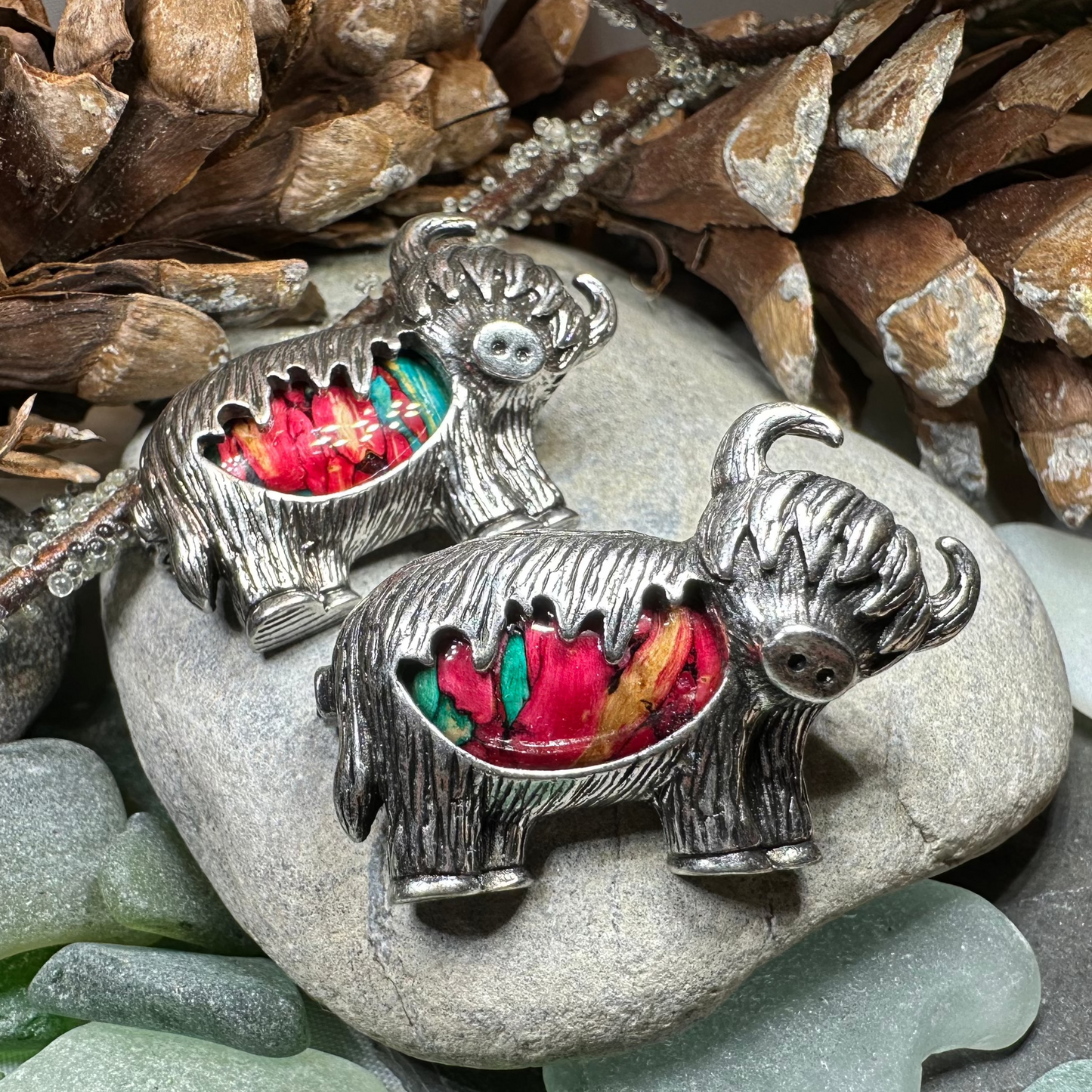 Heathergems Highland Cow Brooch - Handmade in Scotland — view 5