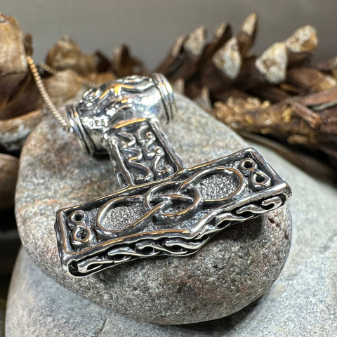 Load image into Gallery viewer, Buri Thor's Hammer Necklace
