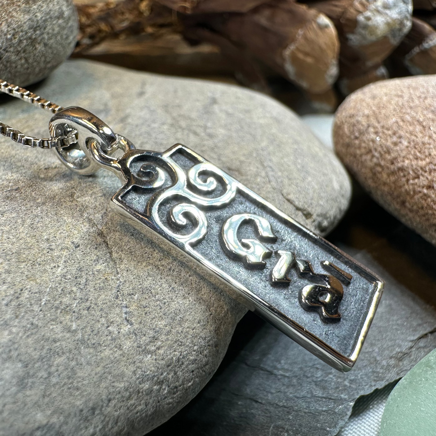Irish Gaelic Love Grá Necklace in Sterling Silver