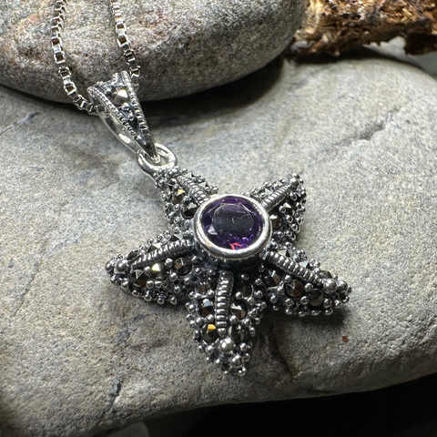 Load image into Gallery viewer, Oceandancer Starfish Necklace
