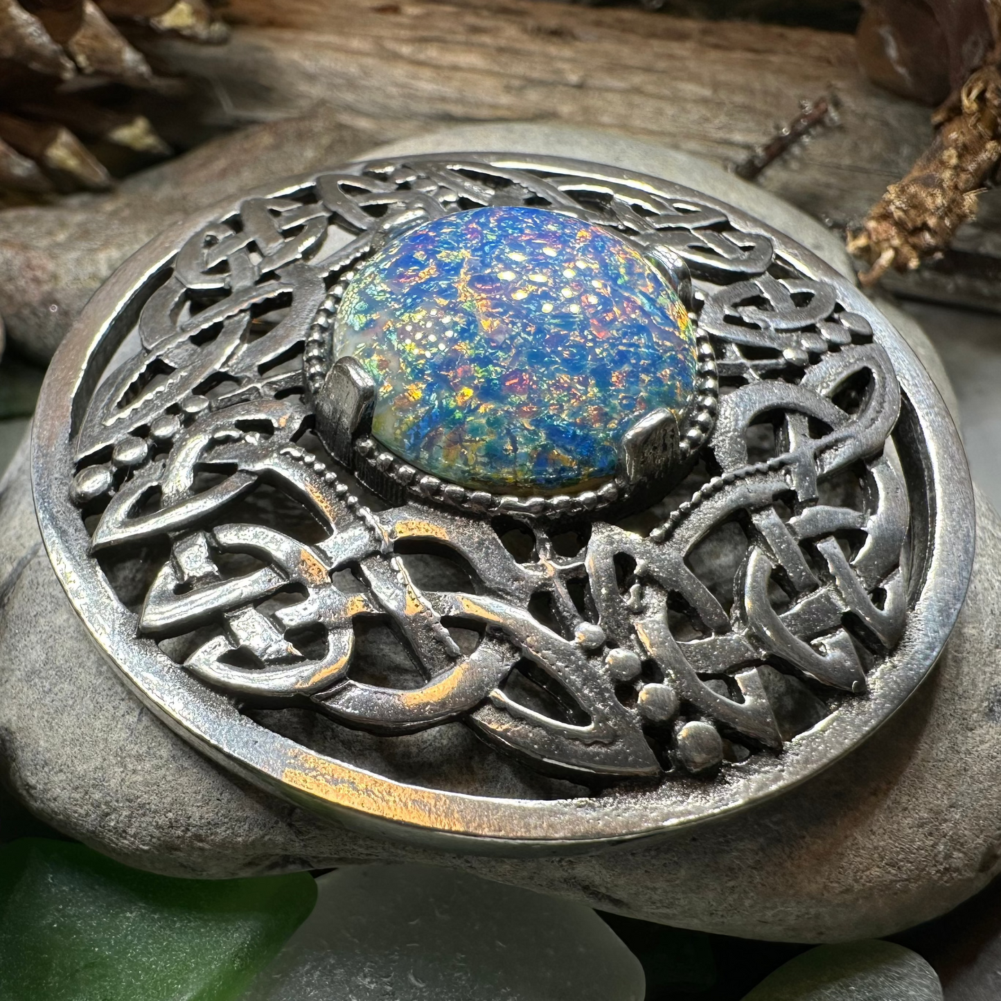 Cruithne Celtic Knot Brooch — view 13