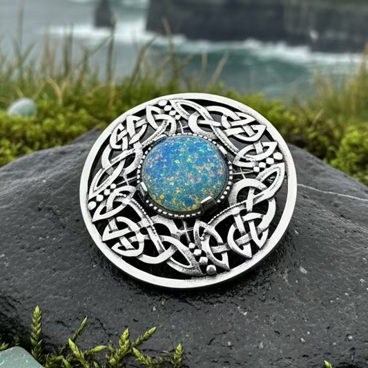 Cruithne Celtic Knot Brooch