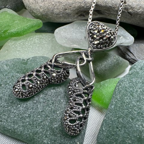 Load image into Gallery viewer, Marcasite Ghillies Irish Dance Necklace
