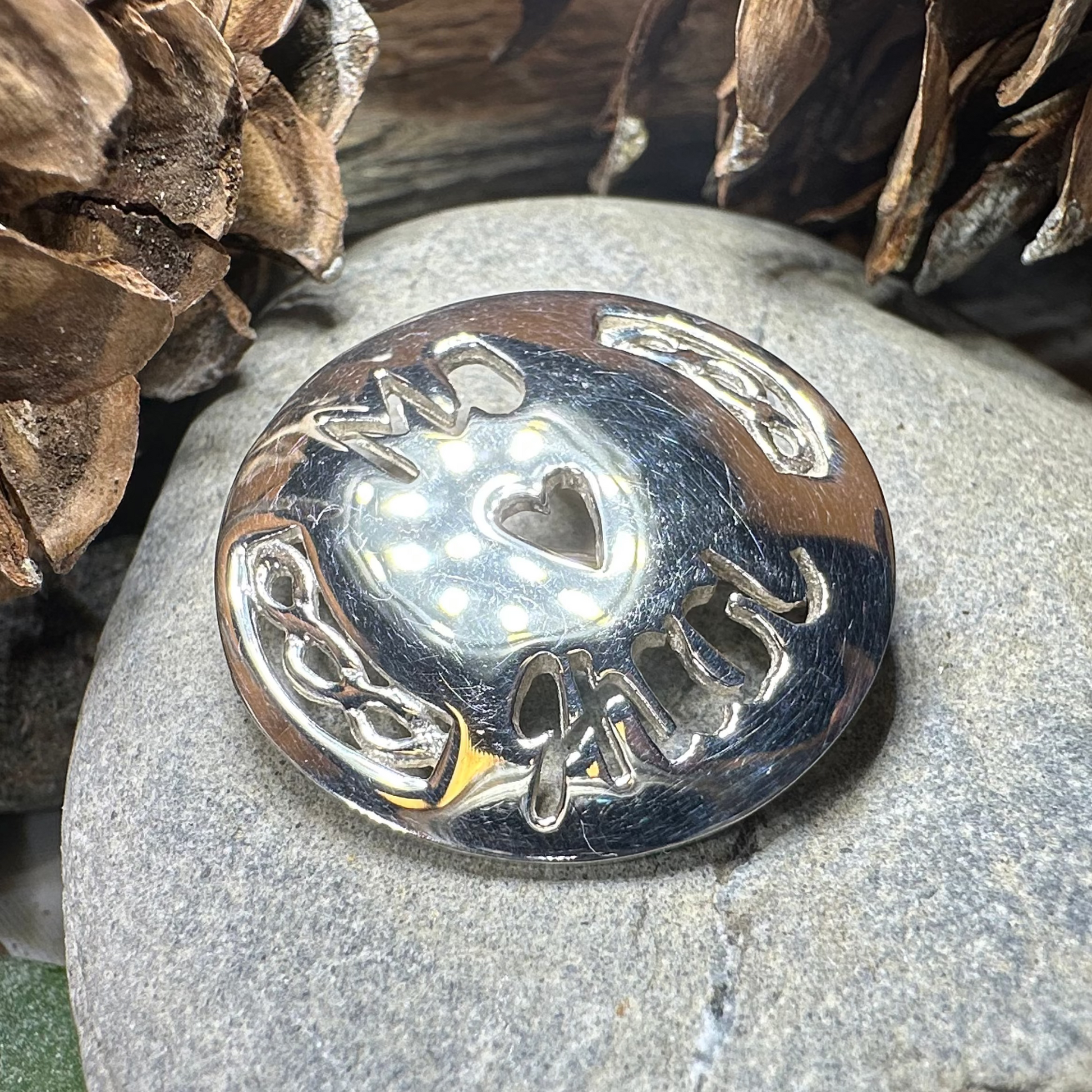 Gaelic "My Love" Brooch - Handmade in Scotland — view 6