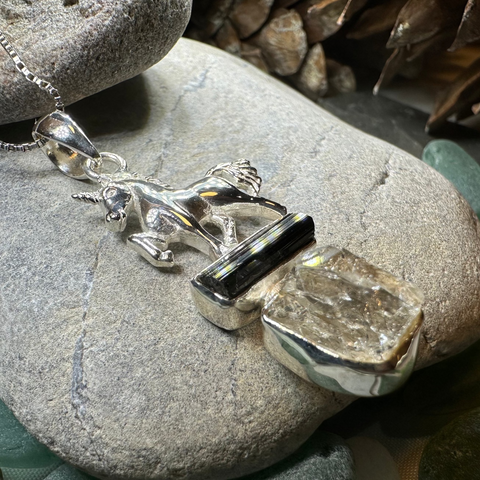 Load image into Gallery viewer, Skyprancer Unicorn Necklace
