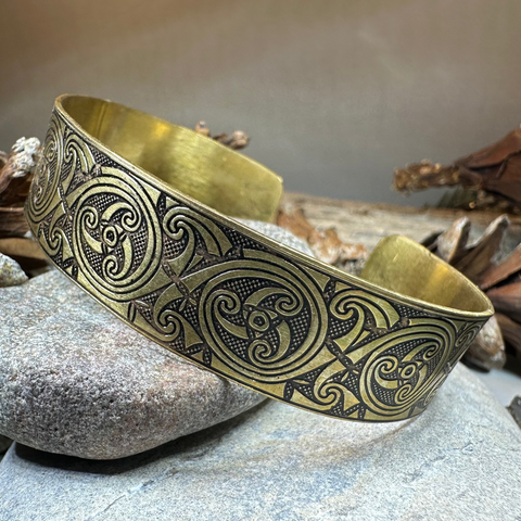 Load image into Gallery viewer, Evolution Bronze Celtic Cuff Bracelet
