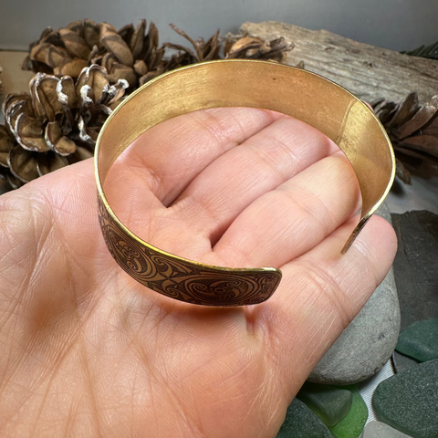 Load image into Gallery viewer, Evolution Bronze Celtic Cuff Bracelet
