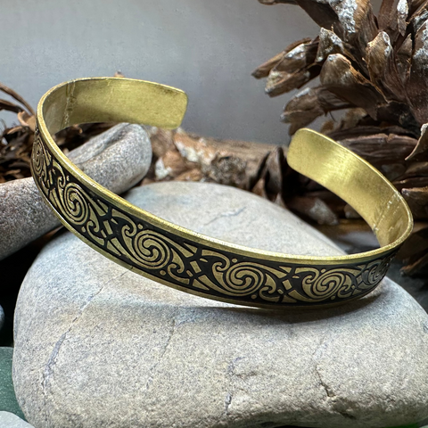 Load image into Gallery viewer, Pictish Bronze Cuff Bracelet
