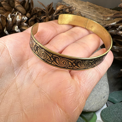 Load image into Gallery viewer, Pictish Bronze Cuff Bracelet
