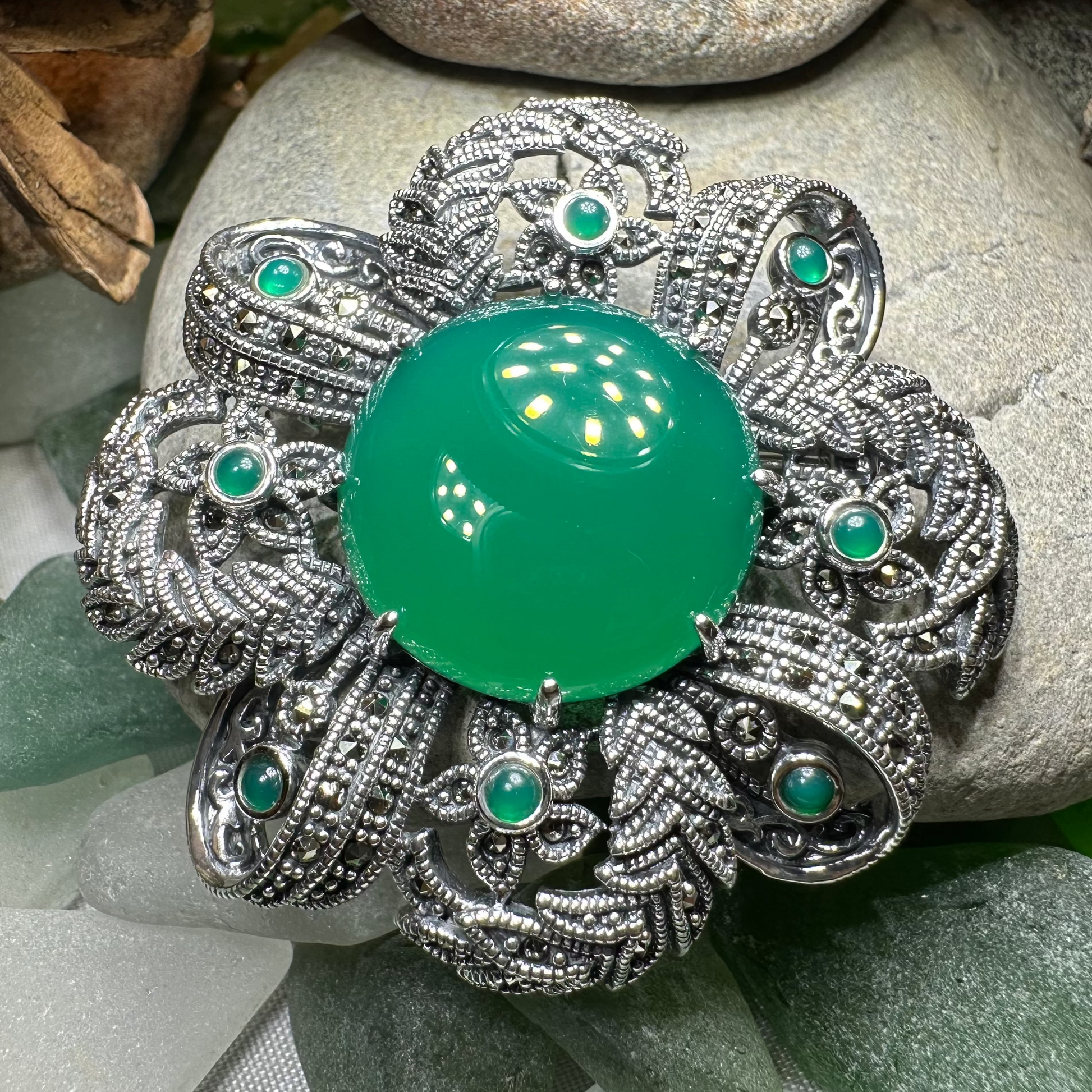 Ríona Celtic Knot Brooch — view 7