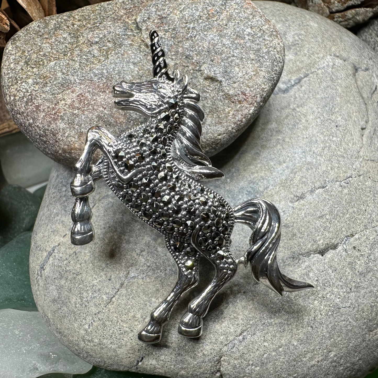 Prancing Unicorn of Scotland Pin — view 7