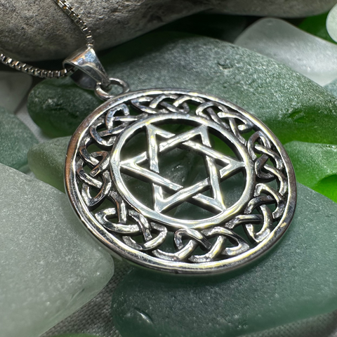 Load image into Gallery viewer, Celtic Star of David Necklace
