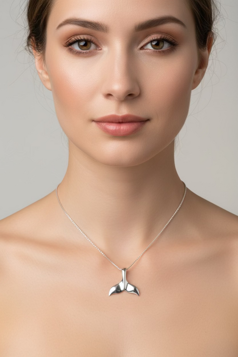 Load image into Gallery viewer, Whale Tail Necklace
