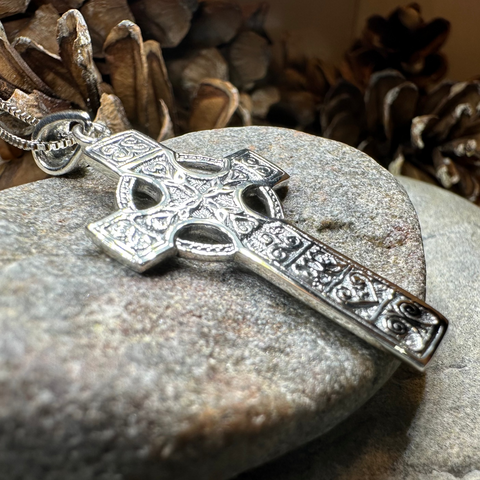 Load image into Gallery viewer, Columba Celtic Cross Necklace
