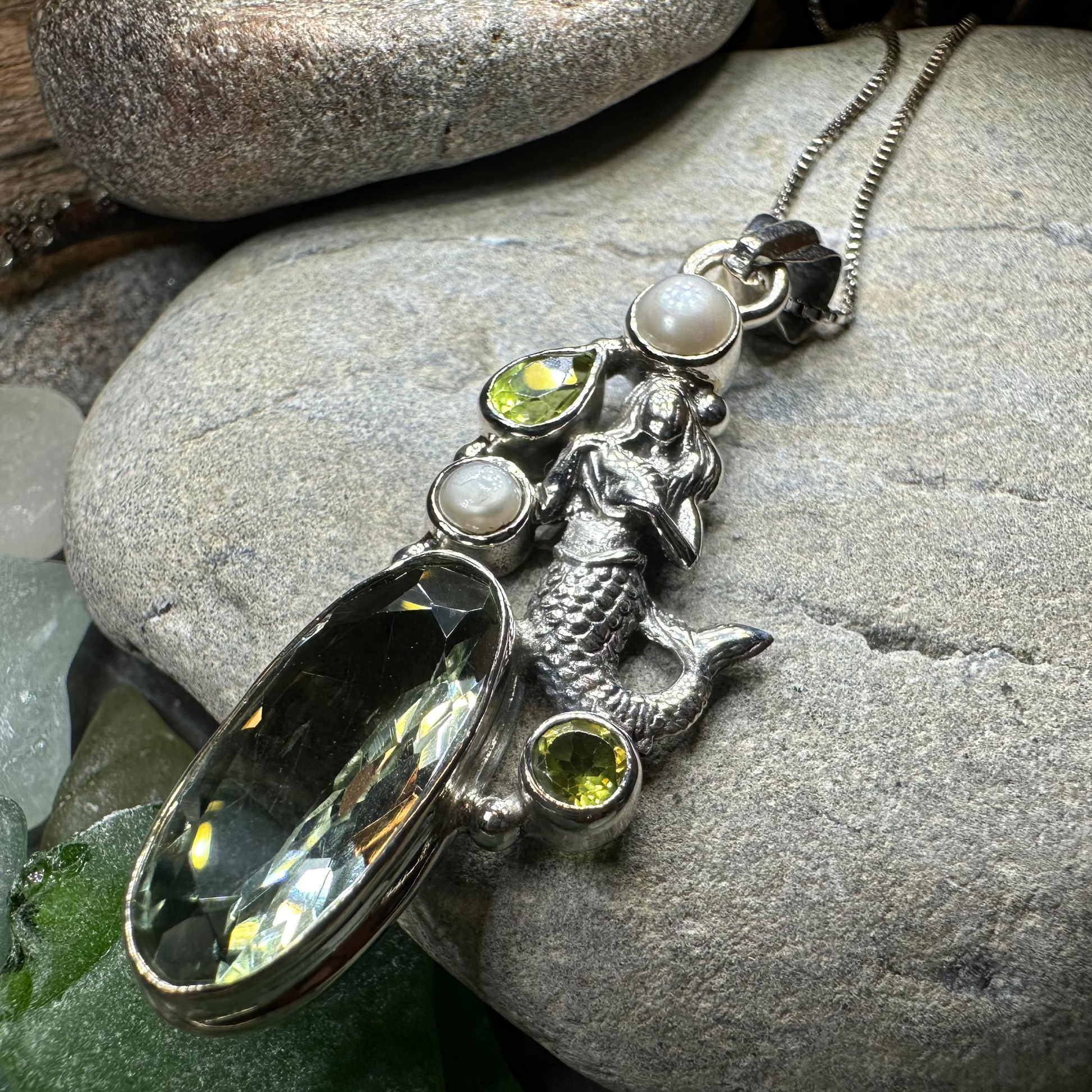 Mermaid Dream Necklace — view 3