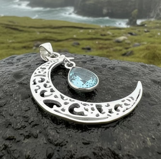 Riana Moon Necklace