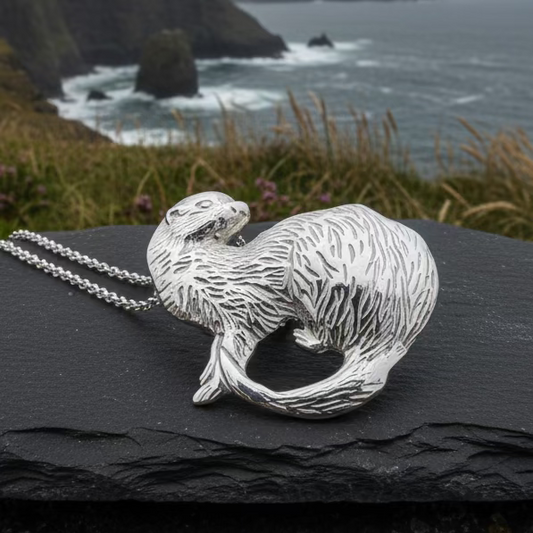 Dratsie Scottish Otter Necklace - Handmade in Scotland
