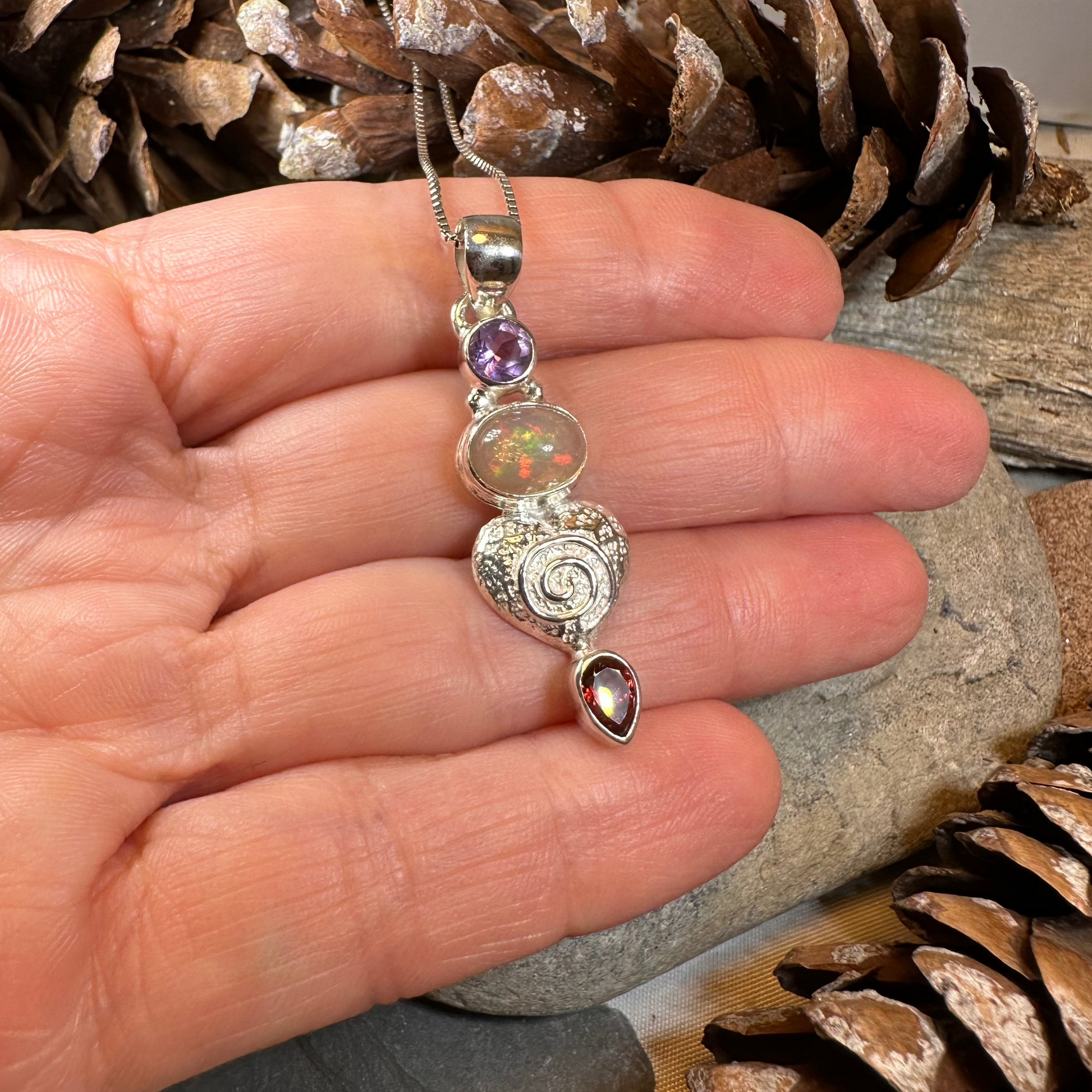 Jainse Celtic Heart Necklace — view 5