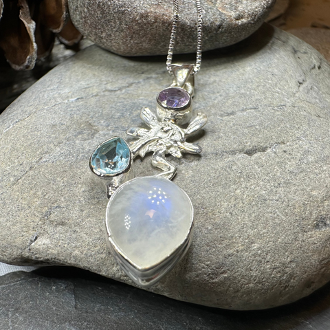 Load image into Gallery viewer, Shailyn Fairy Necklace
