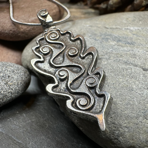 Load image into Gallery viewer, Celtic Oak Leaf Pewter Necklace
