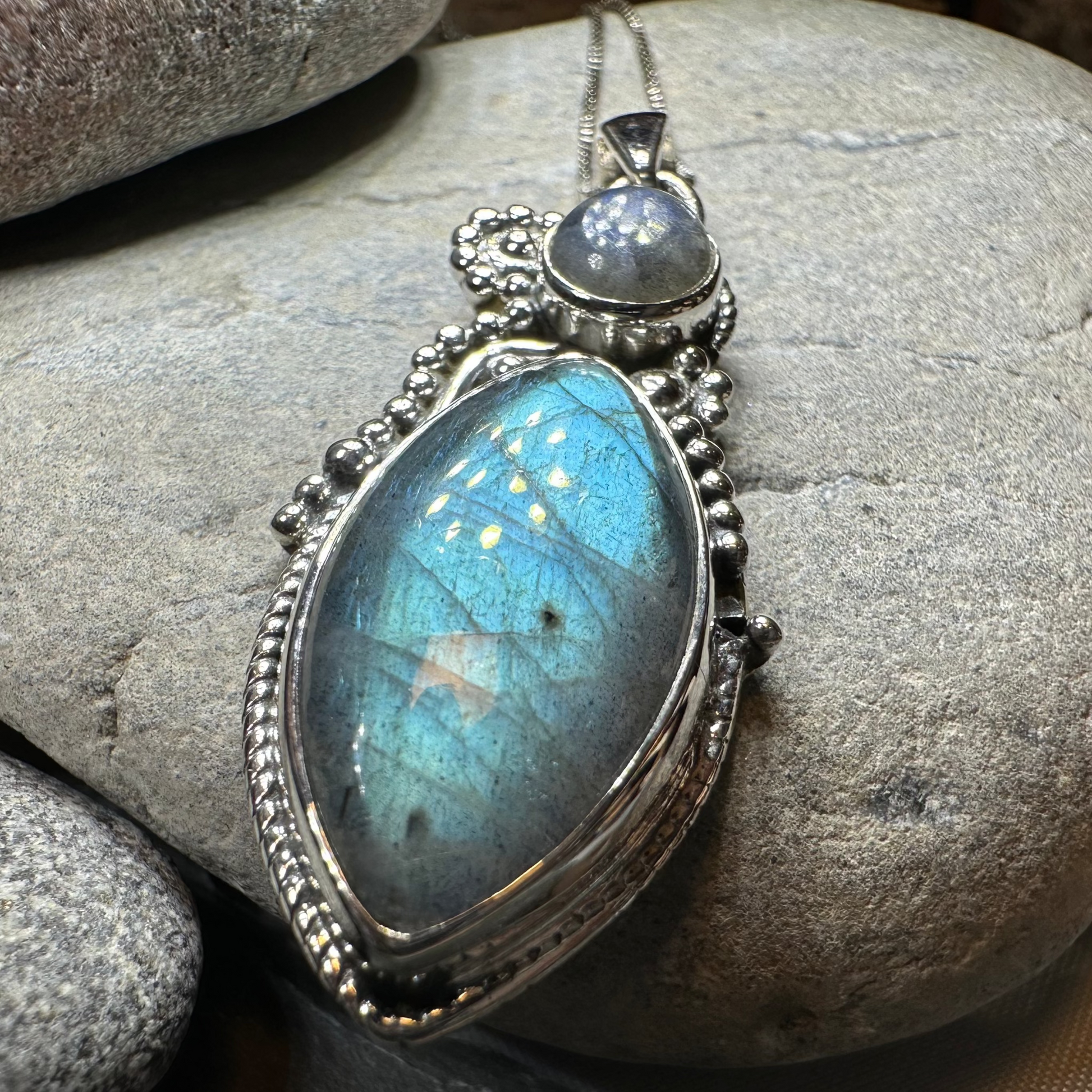 Midnight Sky Labradorite Necklace in amethyst