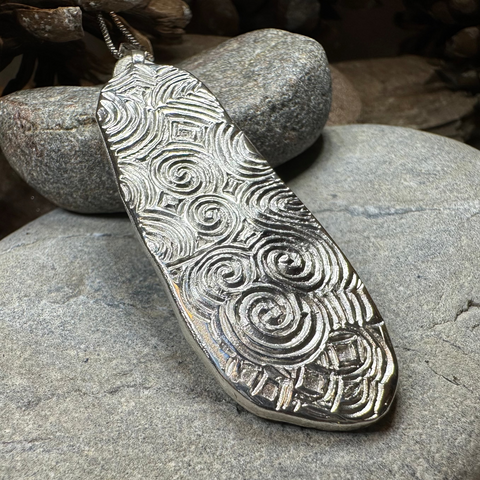 Load image into Gallery viewer, Artisan Newgrange Entrance Stone Necklace - Made in Ireland
