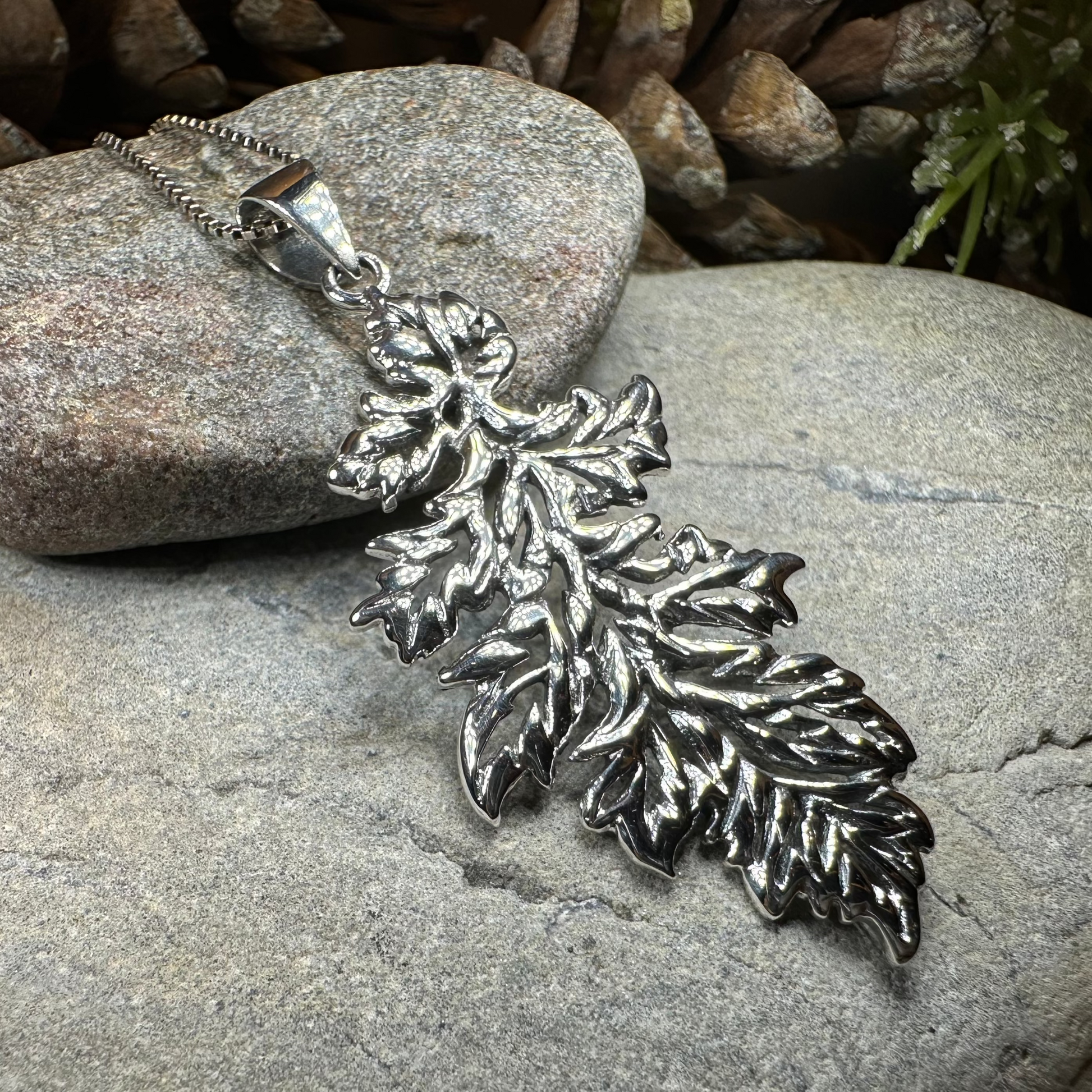 Derwen Oak Leaf Necklace in Sterling Silver — view 8