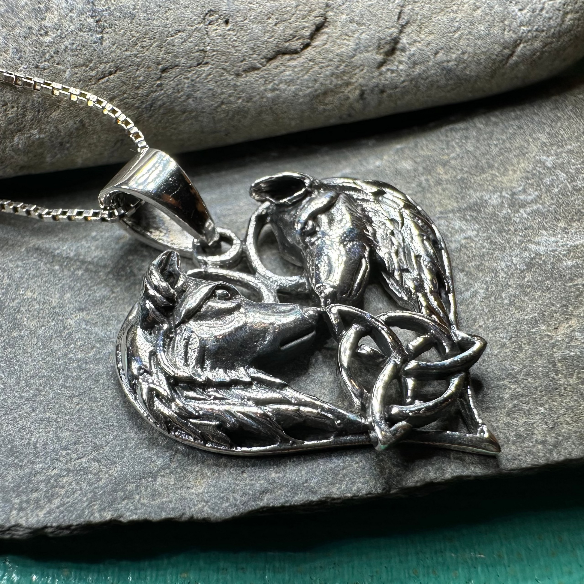 Wolf Lovers Necklace — view 6