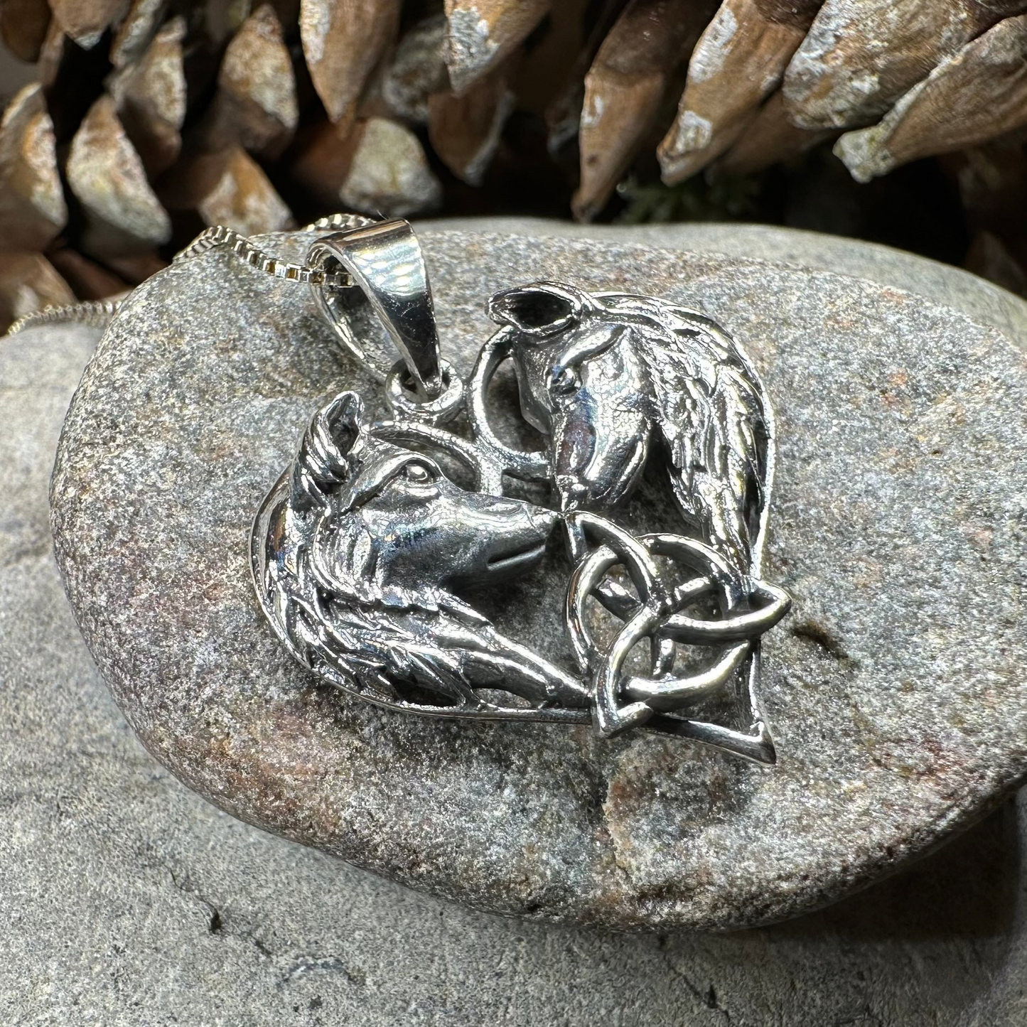 Wolf Lovers Necklace — view 7