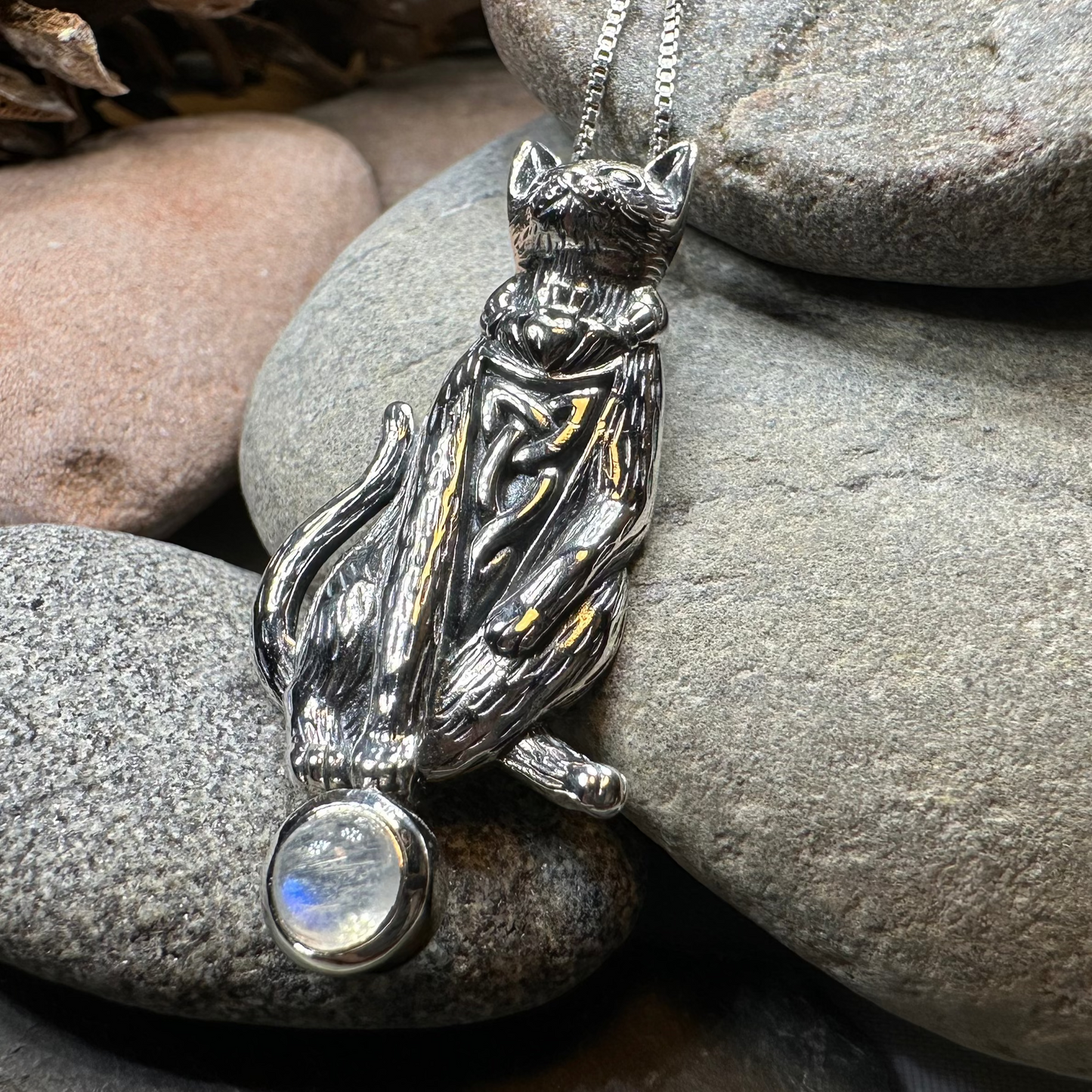 Claddagh Irish Cat Necklace — view 8