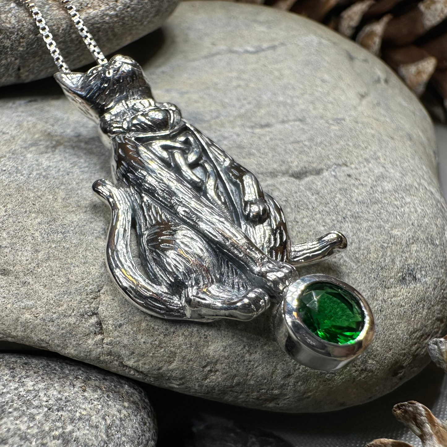Claddagh Irish Cat Necklace — view 9