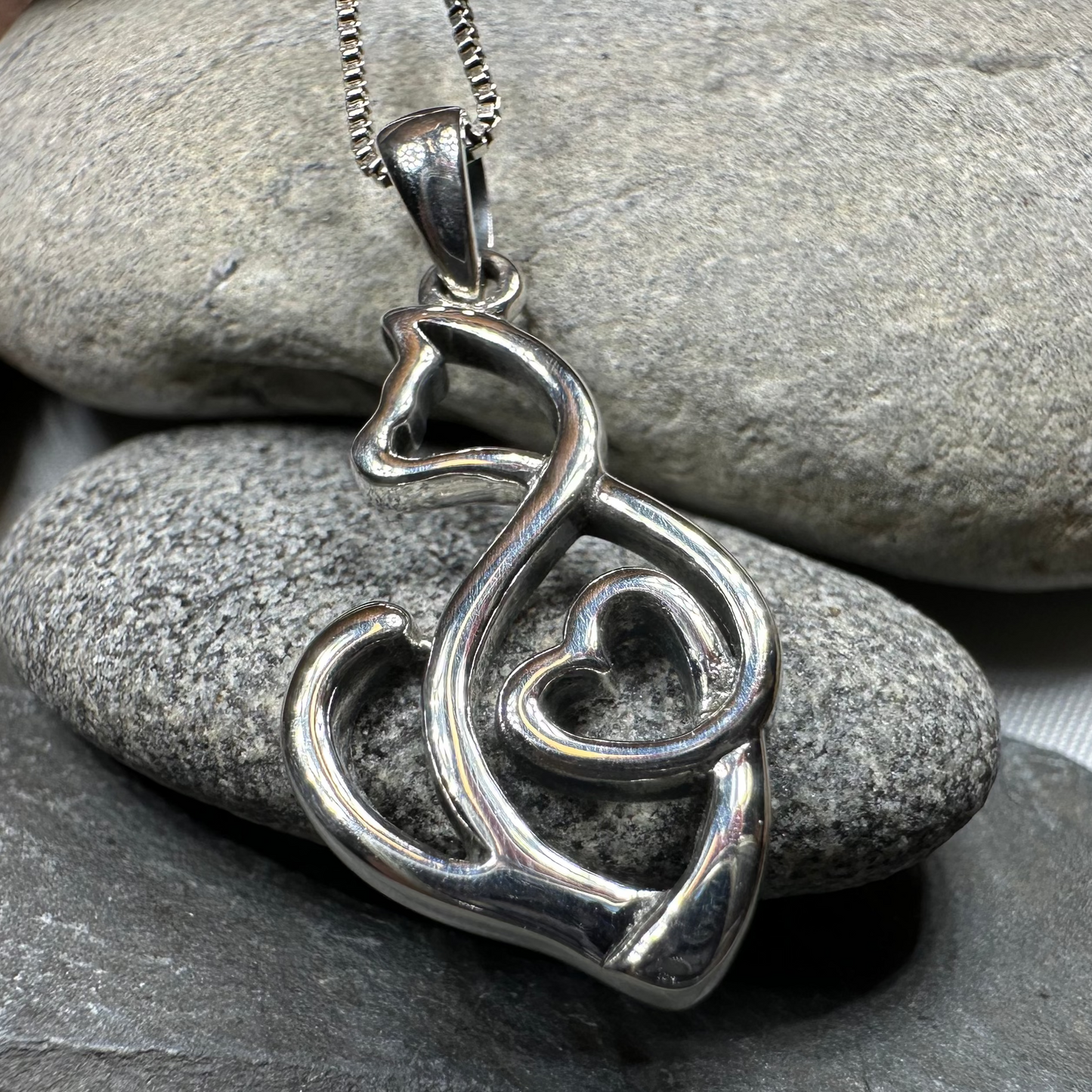 Celtic Cat Love Necklace in Sterling Silver — view 8