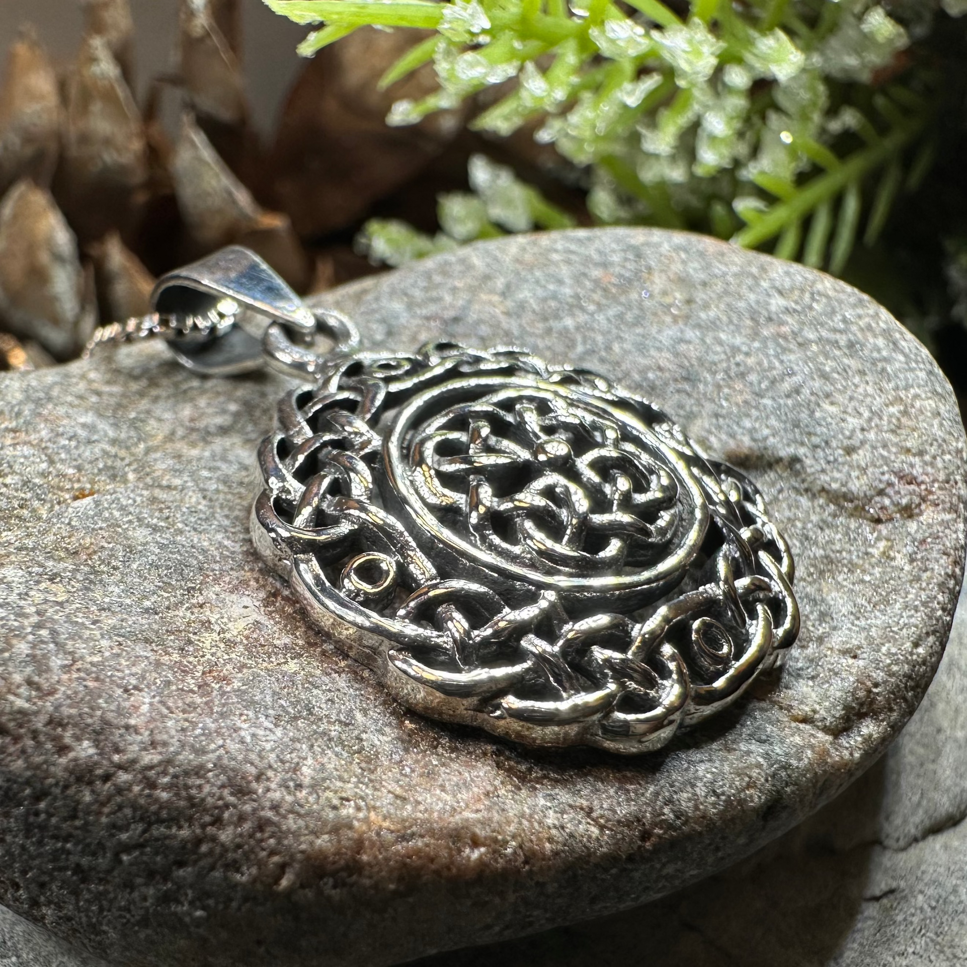 Laidley Celtic Knot Necklace — view 6