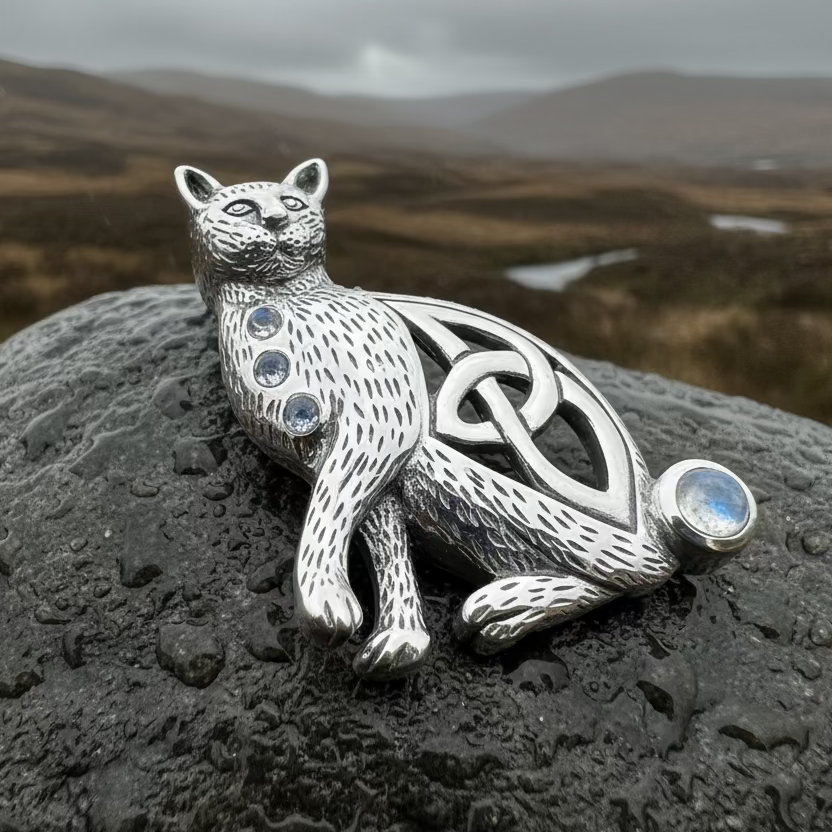 Salem Celtic Cat Necklace in Sterling Silver