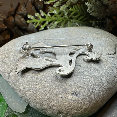 Load image into Gallery viewer, Shetland Isles Thistle Brooch - Handmade in Scotland
