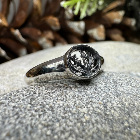 Load image into Gallery viewer, Nahla Petite Scottish Thistle Ring in Sterling Silver

