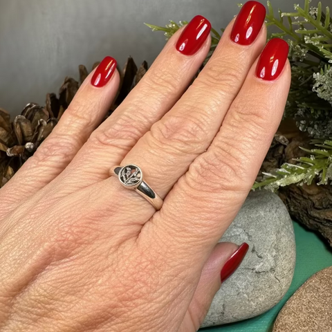 Load image into Gallery viewer, Nahla Petite Scottish Thistle Ring in Sterling Silver
