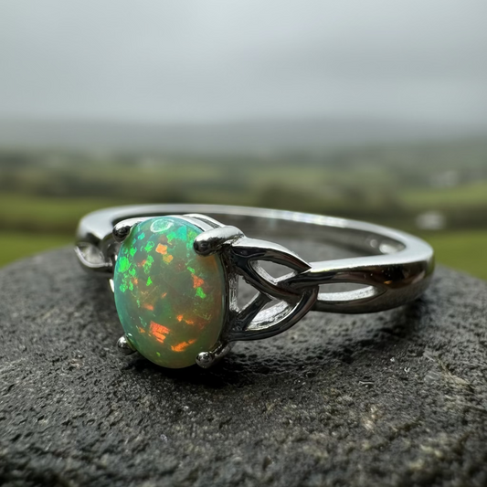 Irish Rain Celtic Ring — view 7