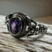 Load image into Gallery viewer, Romantic Celtic Knot Ring

