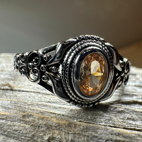 Load image into Gallery viewer, Romantic Celtic Knot Ring in Sterling Silver
