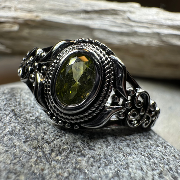 Romantic Celtic Knot Ring in Sterling Silver — view 4