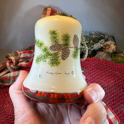 Load image into Gallery viewer, Scottish Home Tweet Home Cardinals Ornament
